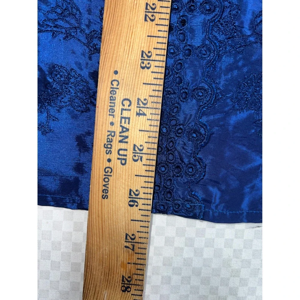 Coldwater Creek Royal Blue Embroidered Eyelet Button Up Blouse Medium 3/4 Sleeve - Picture 9 of 10